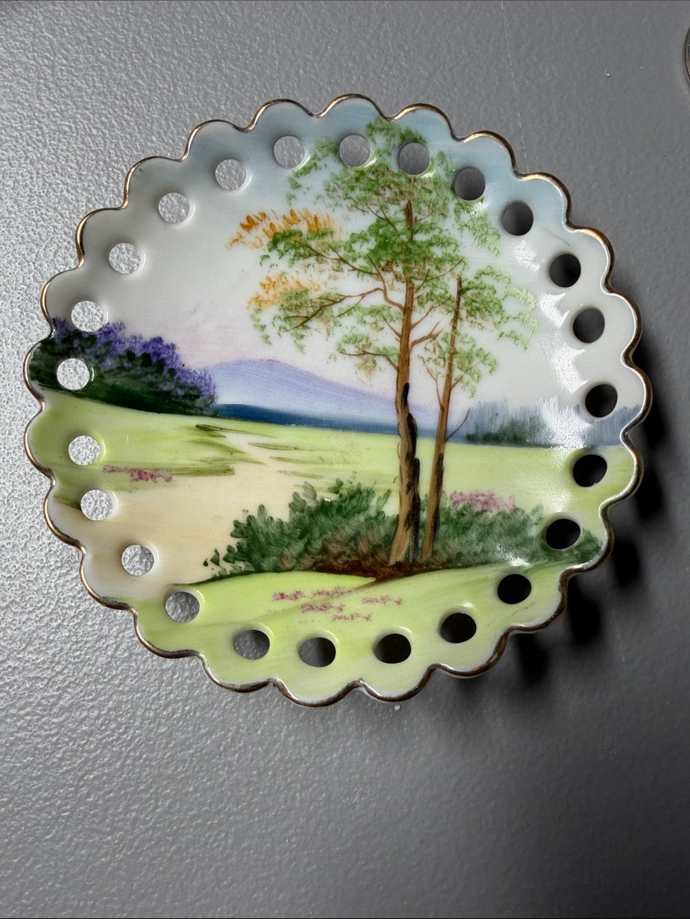 Hand-Painted Landscape Decorative Plate in Green and White 4” Japan